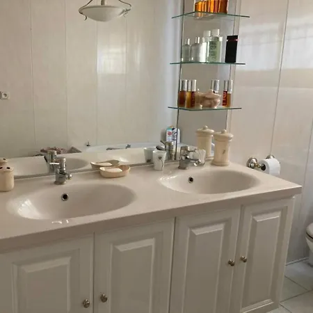Maison De Lumineuse Et Agreable, Proche Plage, Commerces Et Montpellier *